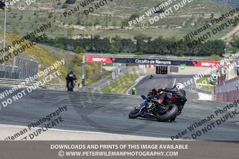 cadwell no limits trackday;cadwell park;cadwell park photographs;cadwell trackday photographs;enduro digital images;event digital images;eventdigitalimages;navarra;no limits trackdays;peter wileman photography;racing digital images;trackday digital images;trackday photos